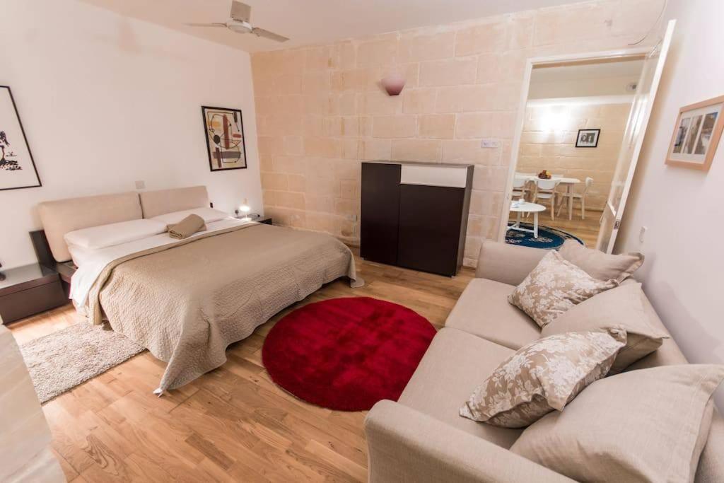 Central Valletta House อิล-เฟอร์ยานา ภายนอก รูปภาพ